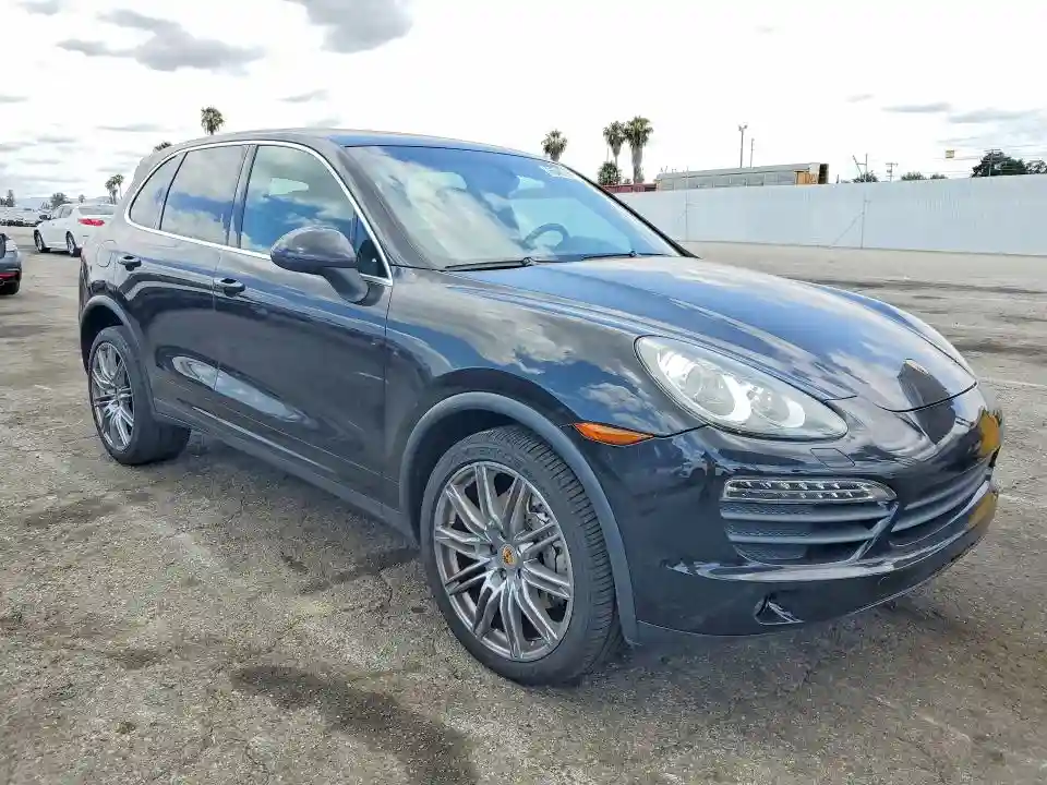WP1AB2A23BLA42740 2011 PORSCHE CAYENNE-3