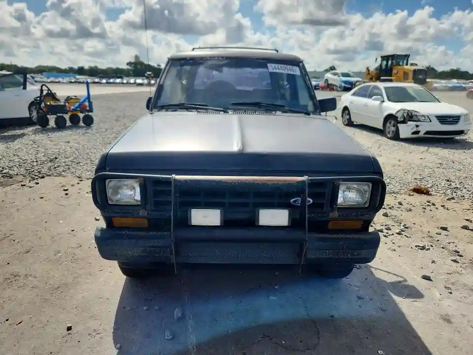 1FMCU14T1JUB89081 1988 FORD BRONCO-4
