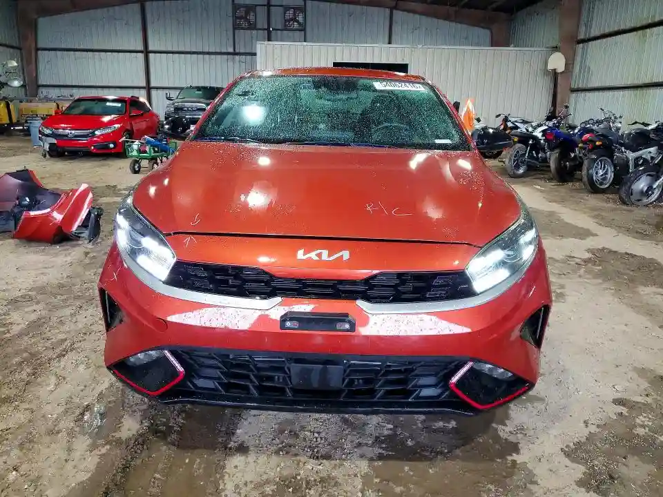 3KPF54AD3PE596114 2023 KIA FORTE-4