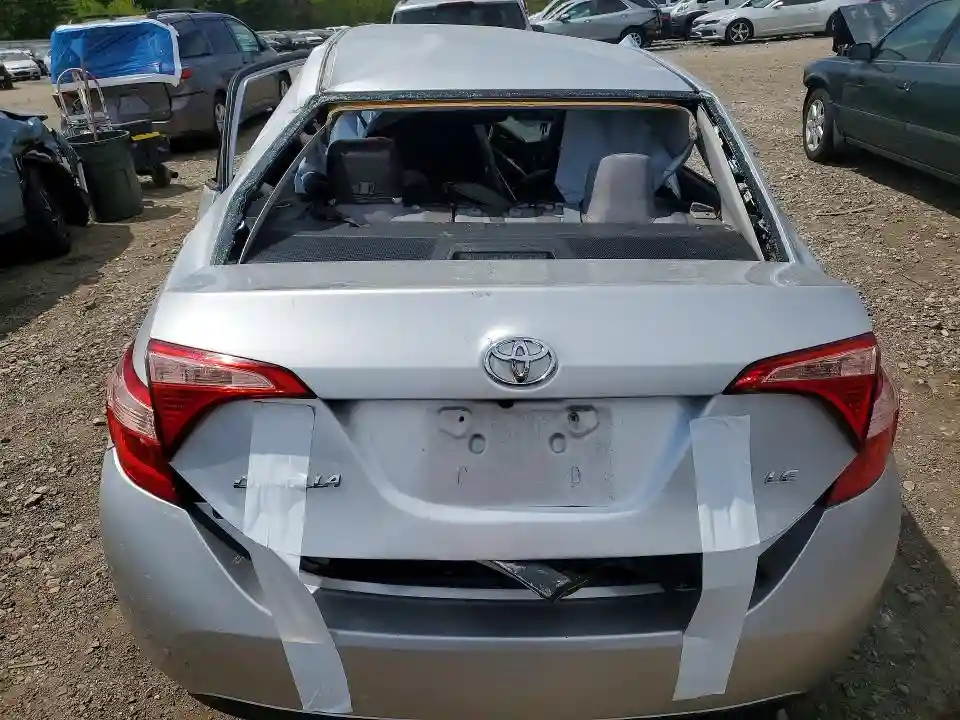 5YFBURHE5JP806845 2018 TOYOTA COROLLA-5