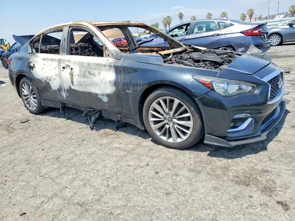 JN1EV7AP5JM590074 2018 INFINITI Q50-3
