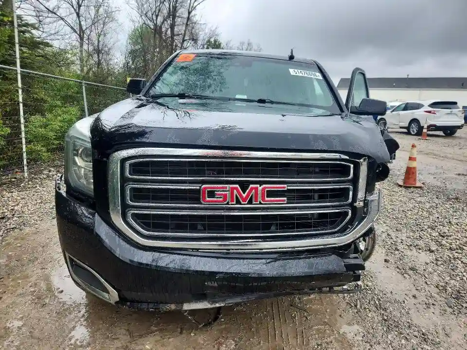 1GKS2GKC4JR130402 2018 GMC YUKON-4