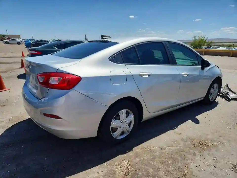 1G1BC5SMXH7128884 2017 CHEVROLET CRUZE-2
