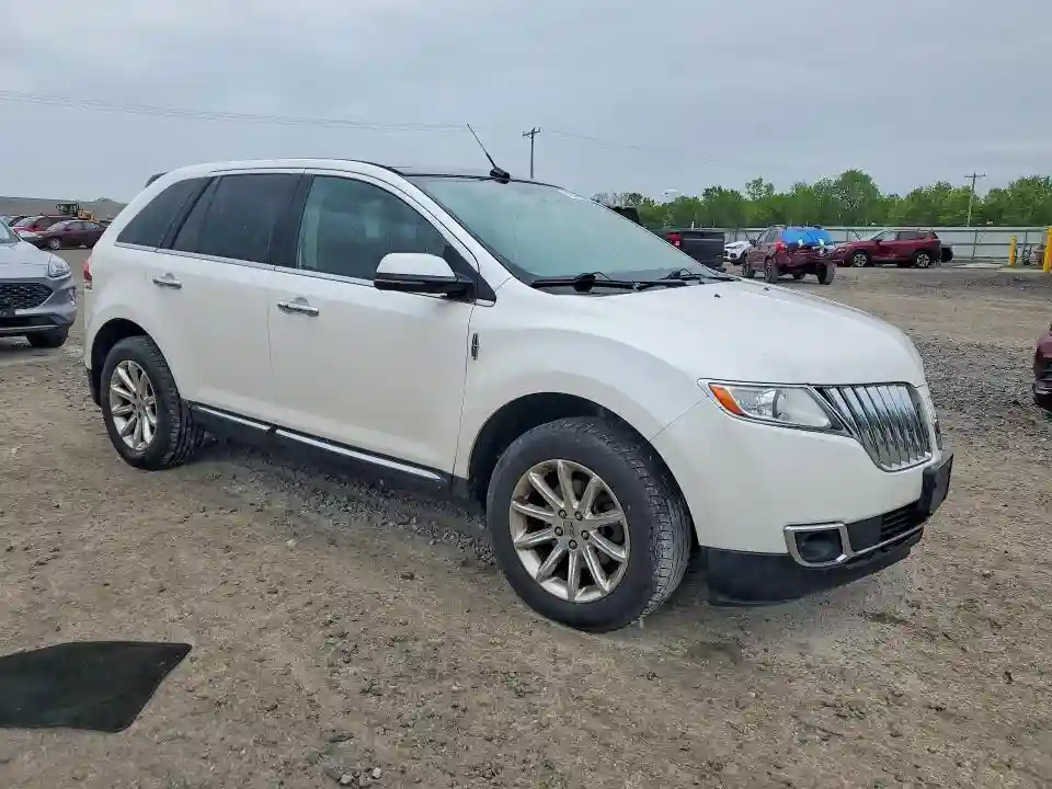 2LMDJ8JK6CBL08855 2012 LINCOLN MKX-3