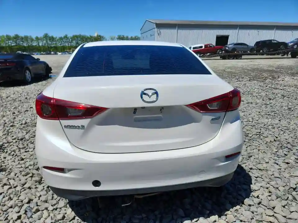 3MZBN1U77JM174019 2018 MAZDA 3-5