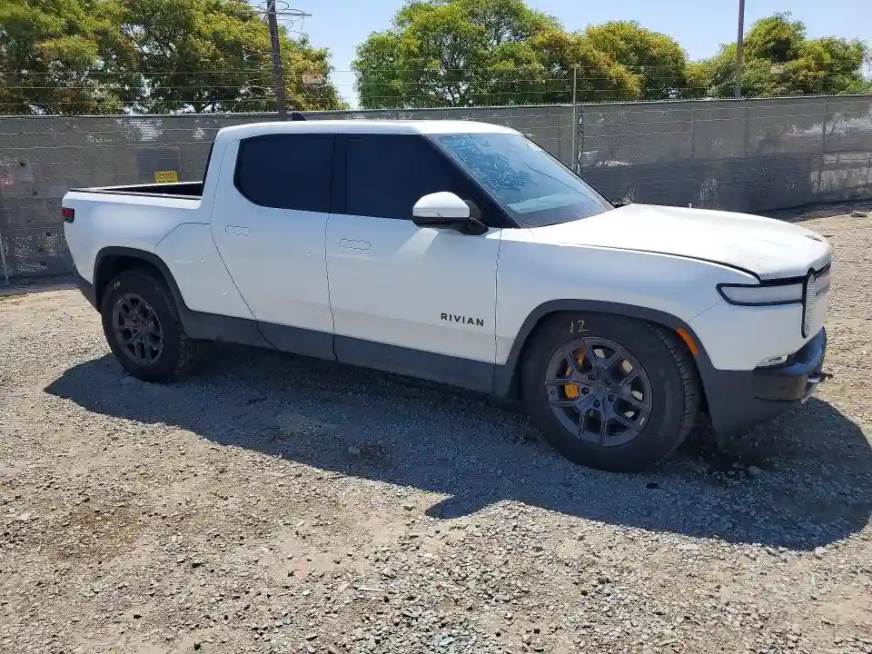 7FCTGAAAXNN015566 2022 RIVIAN RIT-3
