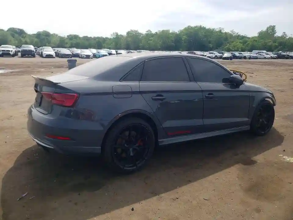 WAUB1GFFXH1042737 2017 AUDI S3-2