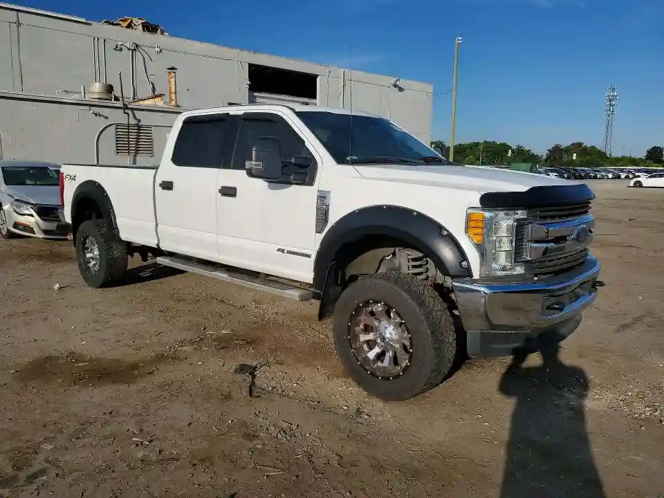 1FT7W2BT9HEB59405 2017 FORD F250-3