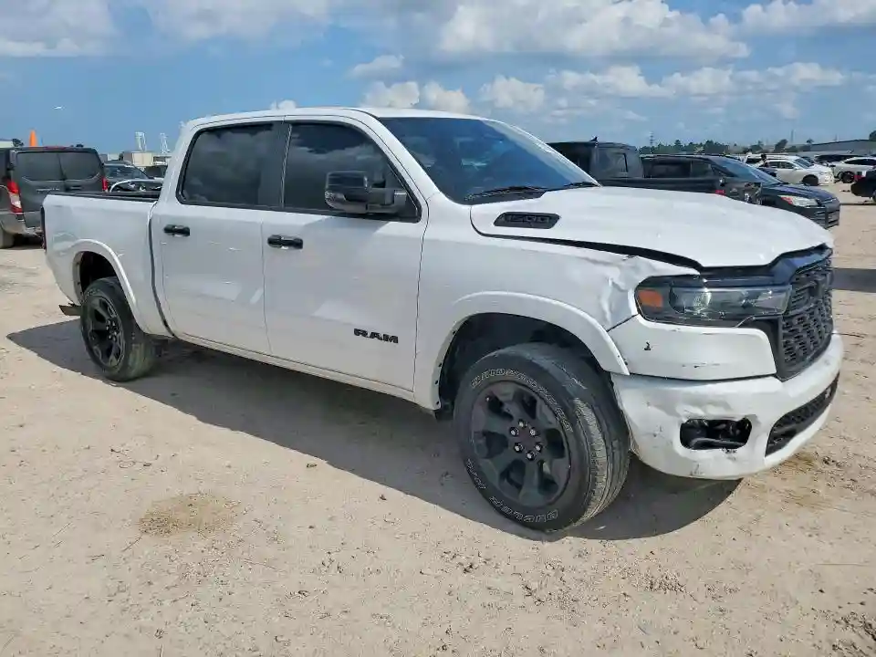 1C6SRFFPXSN518913 2025 RAM 1500-3