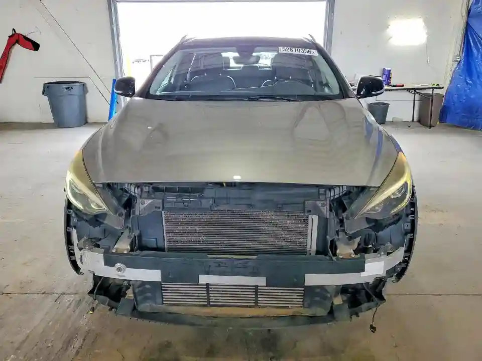 SJKCH5CR7HA020195 2017 INFINITI QX30-4