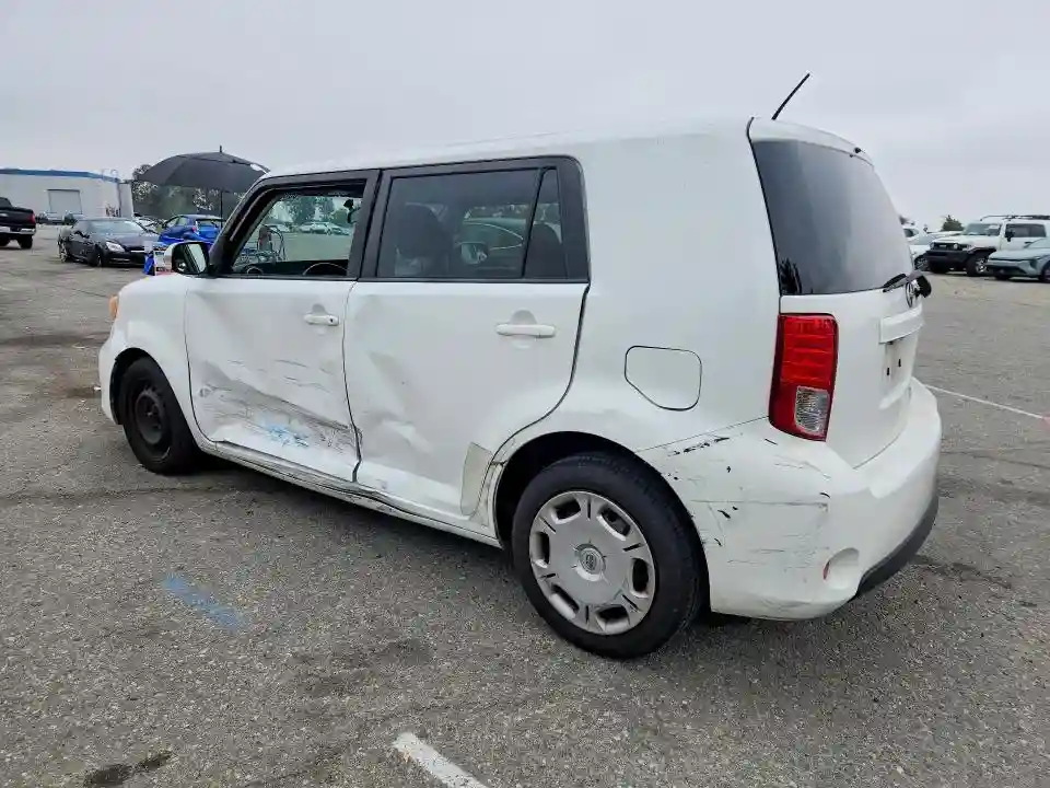 JTLZE4FE4EJ053843 2014 SCION XB-1