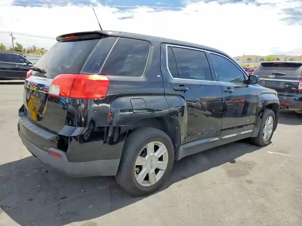 2CTALMEC8B6281372 2011 GMC TERRAIN-2