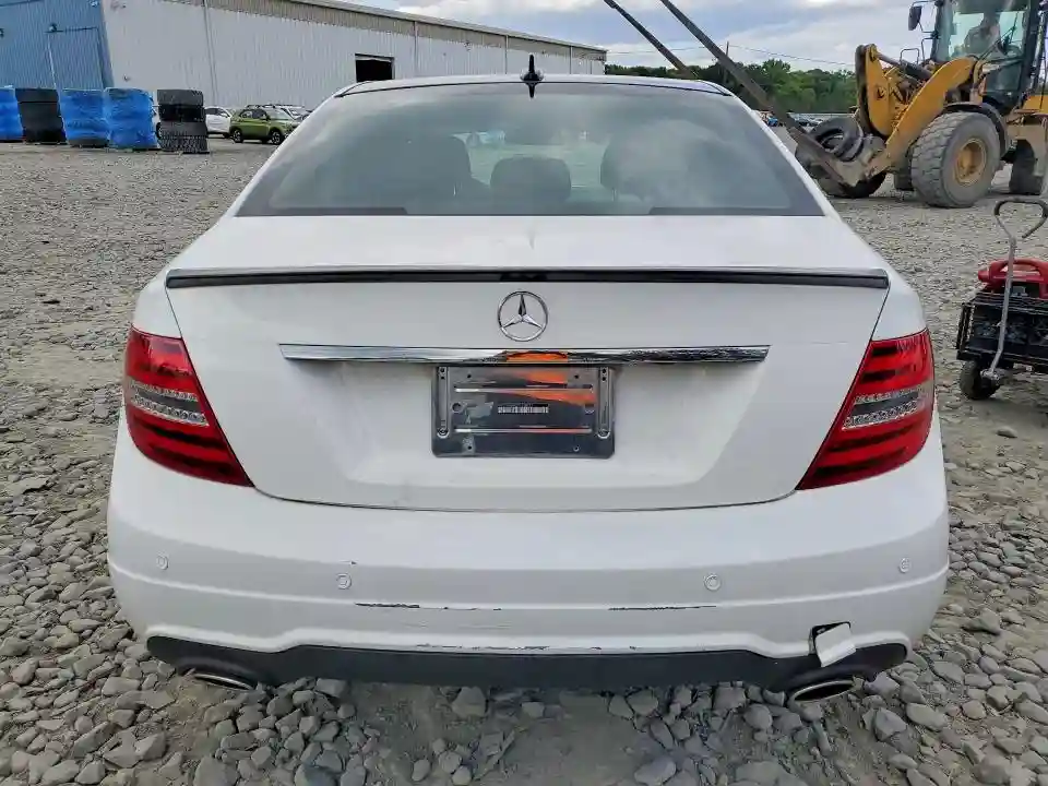 WDDGF8AB3DG128621 2013 MERCEDES-BENZ C-CLASS-5