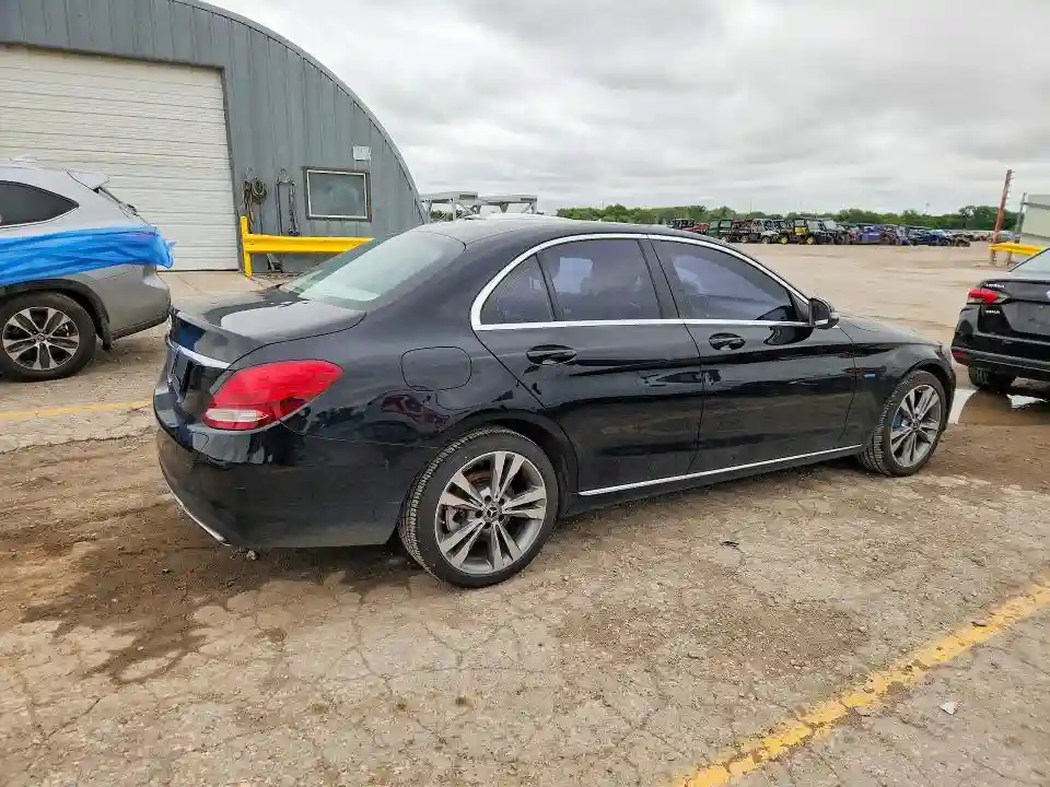 55SWF4HB8HU224036 2017 MERCEDES-BENZ C-CLASS-2