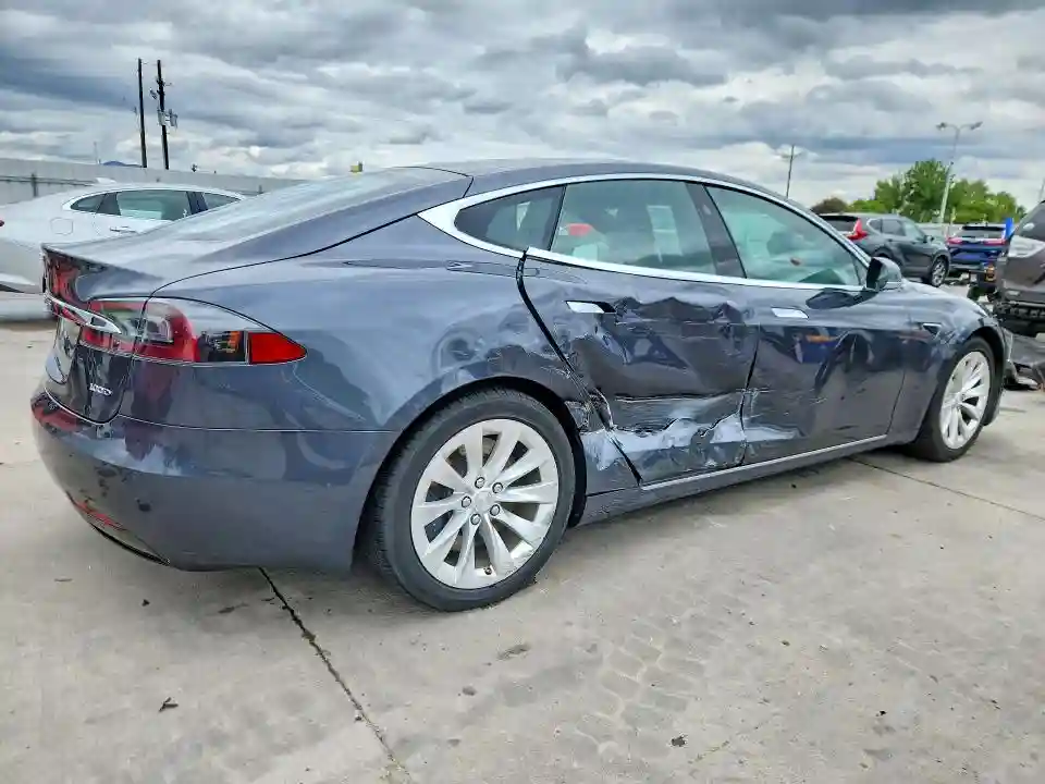 5YJSA1E23HF188967 2017 TESLA MODEL S-2