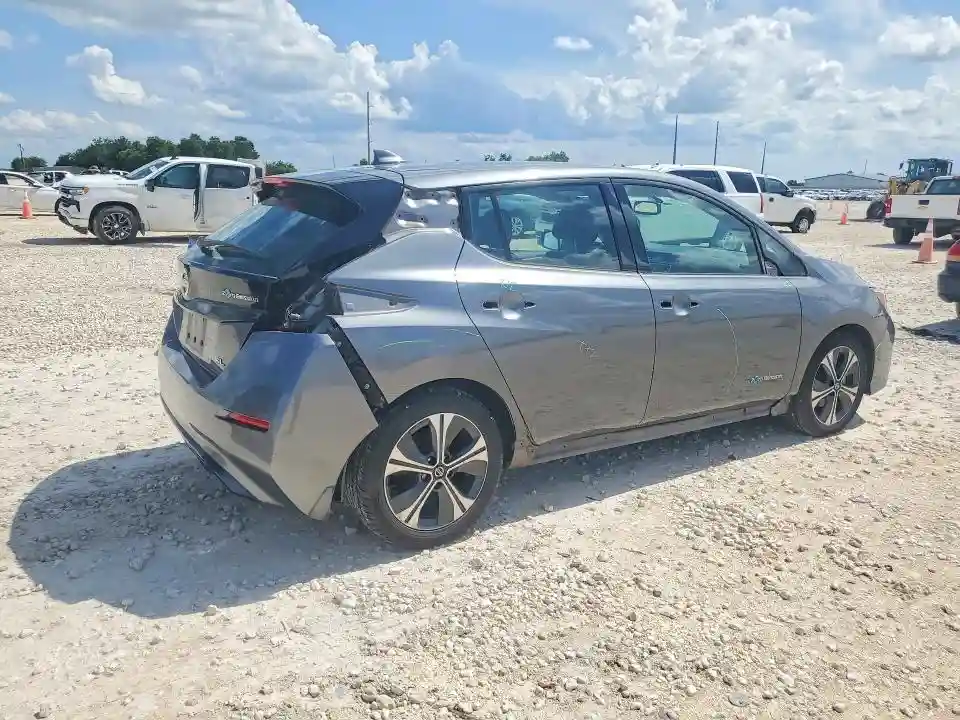1N4AZ1CPXJC307738 2018 NISSAN LEAF-2