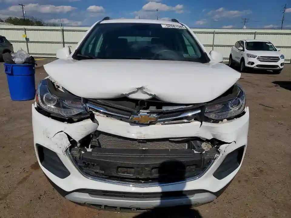 KL7CJLSB8KB930730 2019 CHEVROLET TRAX-4