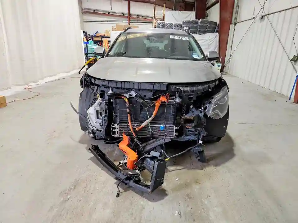 KNDCR3L14P5046260 2023 KIA NIRO-4