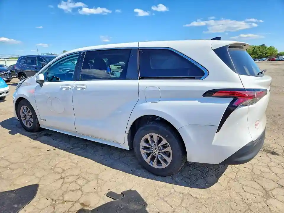 5TDKRKEC9MS063954 2021 TOYOTA SIENNA-1