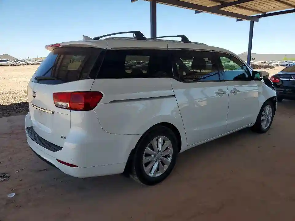 KNDMC5C13G6134387 2016 KIA SEDONA-2