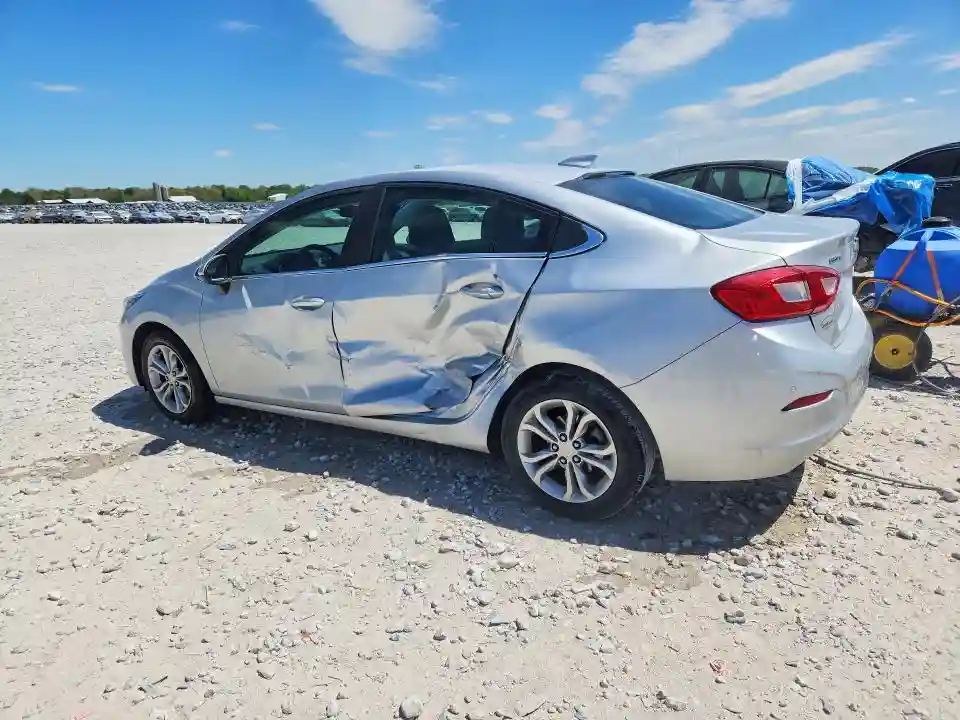 1G1BE5SM9K7120437 2019 CHEVROLET CRUZE-1