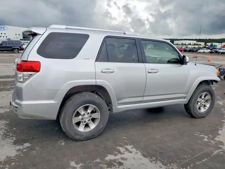 JTEBU5JRXB5069920 2011 TOYOTA 4RUNNER-2