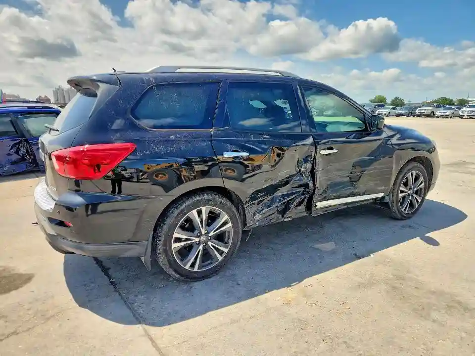 5N1DR2MNXHC668337 2017 NISSAN PATHFINDER-2