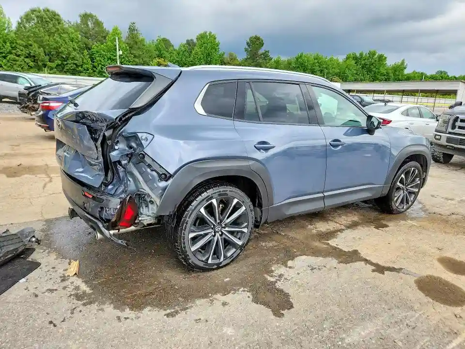 7MMVABEM1PN155017 2023 MAZDA CX-50-2