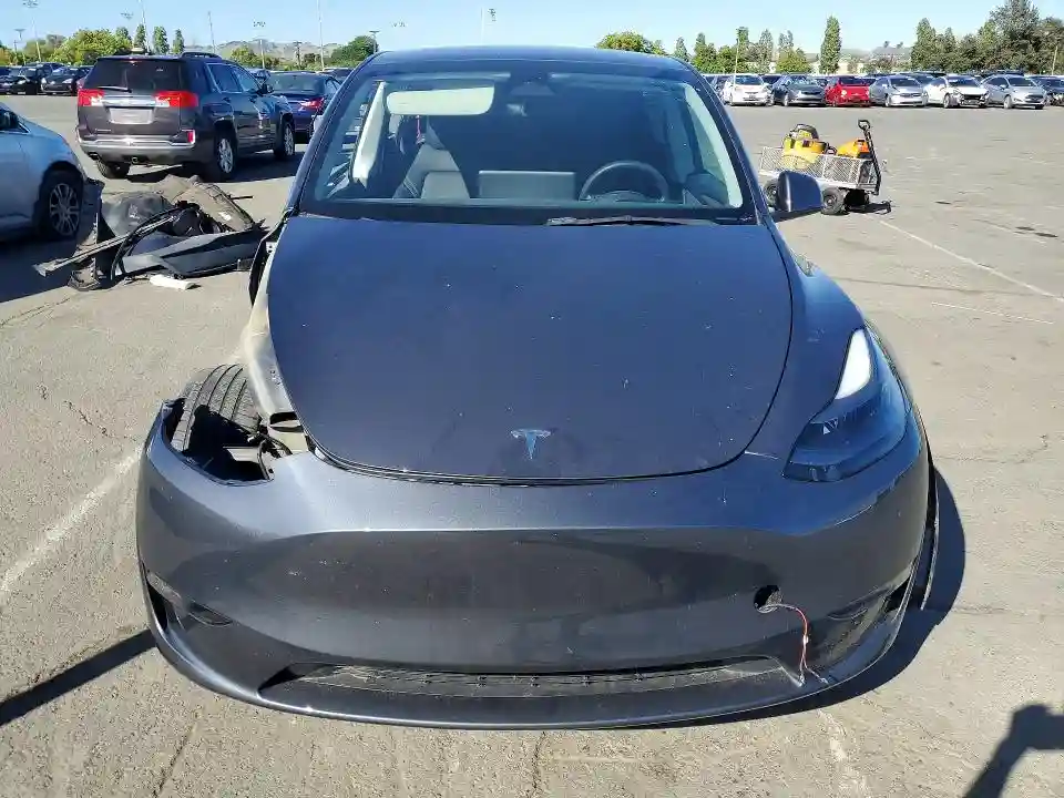 7SAYGDEF4PF767139 2023 TESLA MODEL Y-4