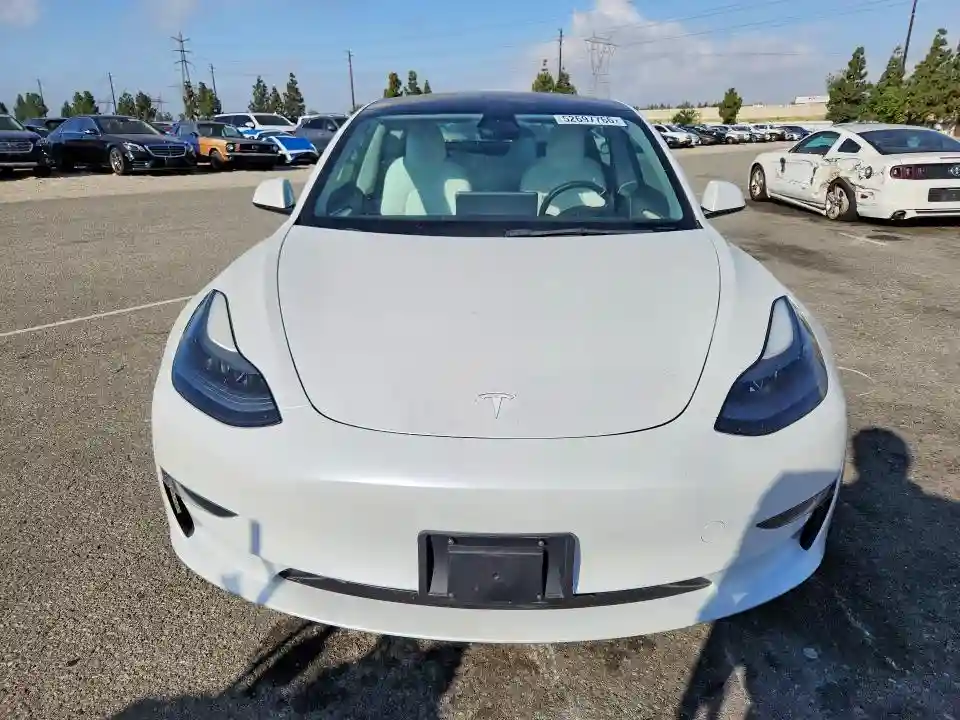 5YJ3E1EA5PF466296 2023 TESLA MODEL 3-4