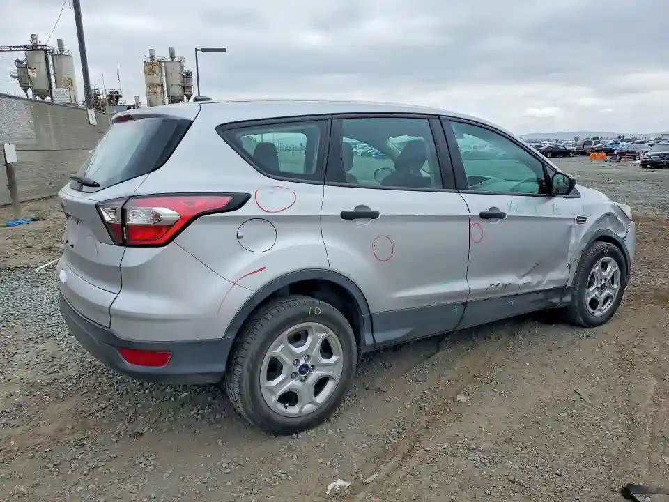 1FMCU0F78JUB84213 2018 FORD ESCAPE-2