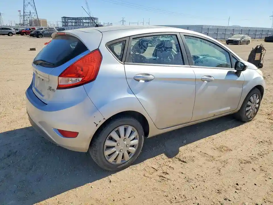 3FADP4EJ7BM135617 2011 FORD FIESTA-2