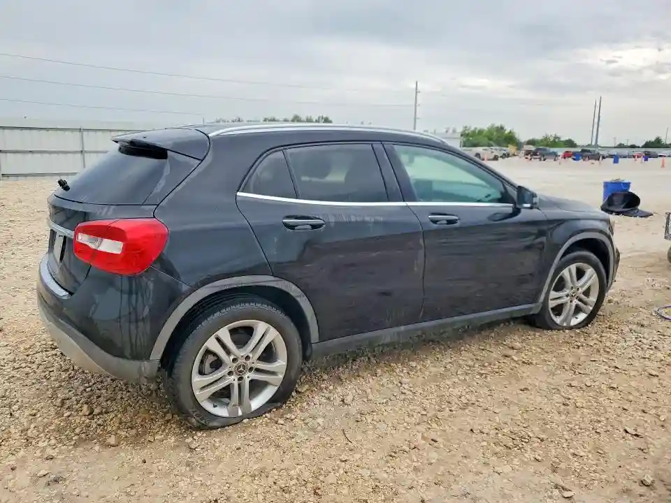 WDCTG4EB8JJ429080 2018 MERCEDES-BENZ GLA-CLASS-2