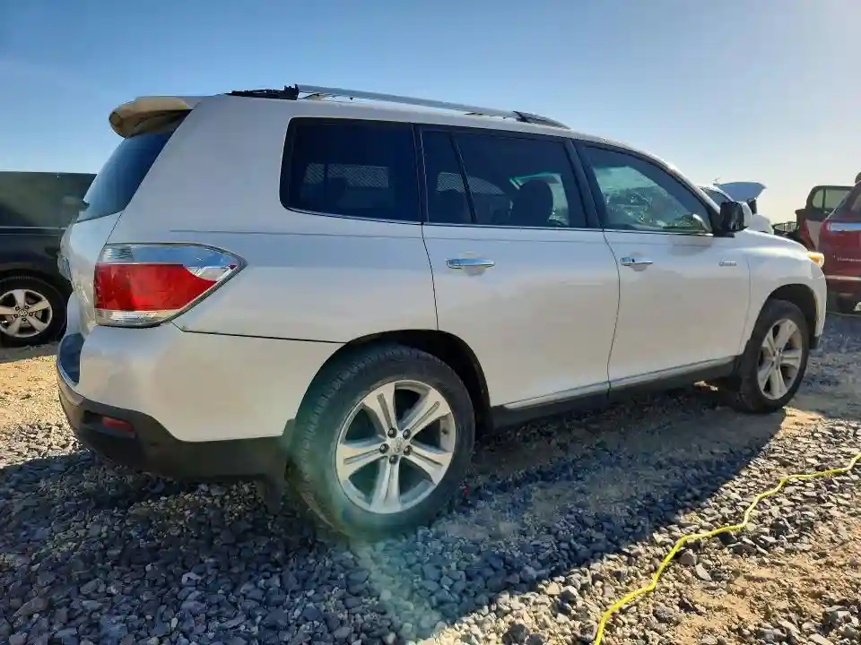 5TDYK3EH1DS121779 2013 TOYOTA HIGHLANDER-2