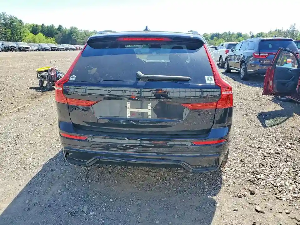 YV4M12RDXS1038023 2025 VOLVO XC60-5