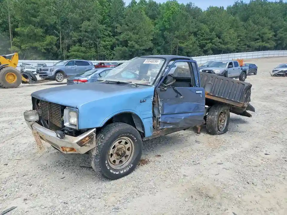 J8ZBR14N0B8256856 1981 CHEVROLET LUV-0