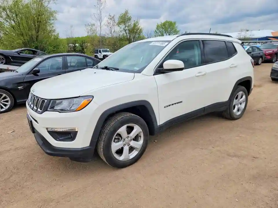 3C4NJDBB3JT418582 2018 JEEP COMPASS-0