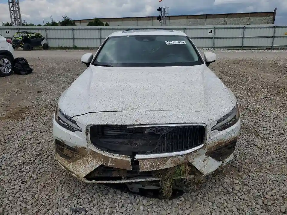 7JR102FK4MG102697 2021 VOLVO S60-4