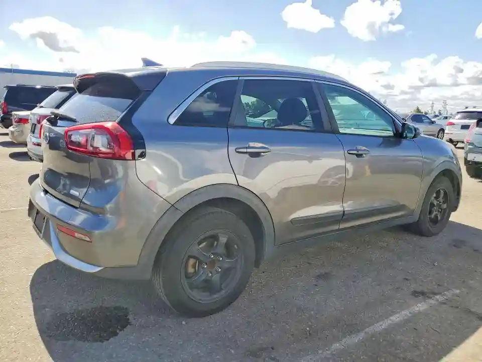 KNDCB3LC6J5161472 2018 KIA NIRO-2