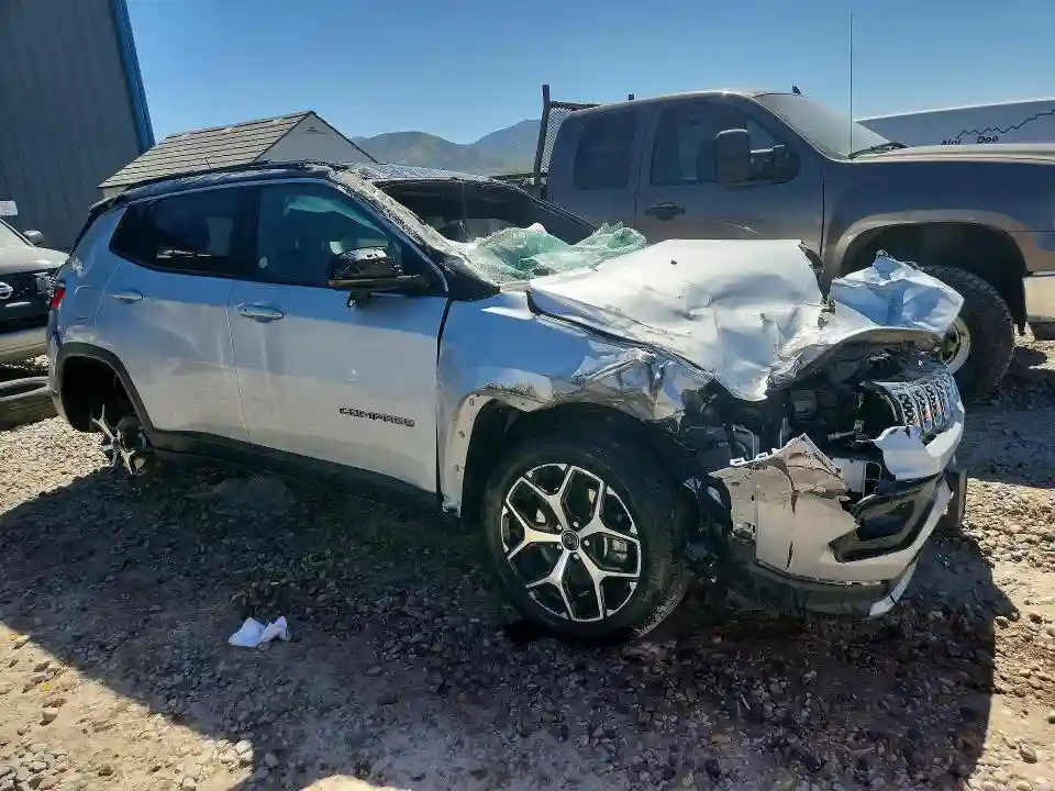 3C4NJDCNXST545999 2025 JEEP COMPASS-3