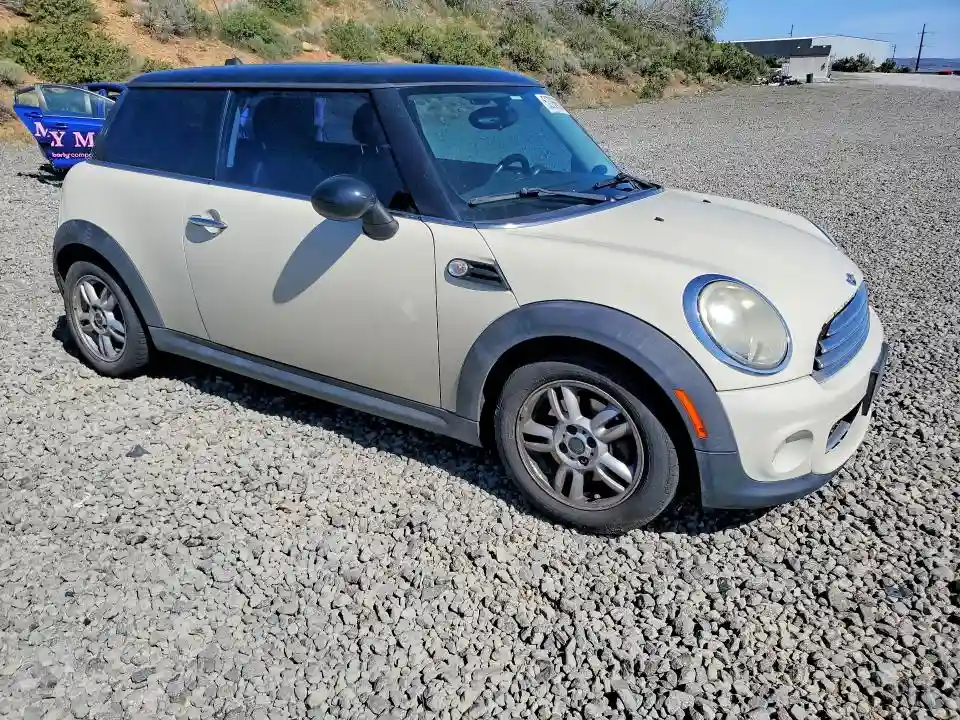 WMWSU3C56BT091652 2011 MINI COOPER-3