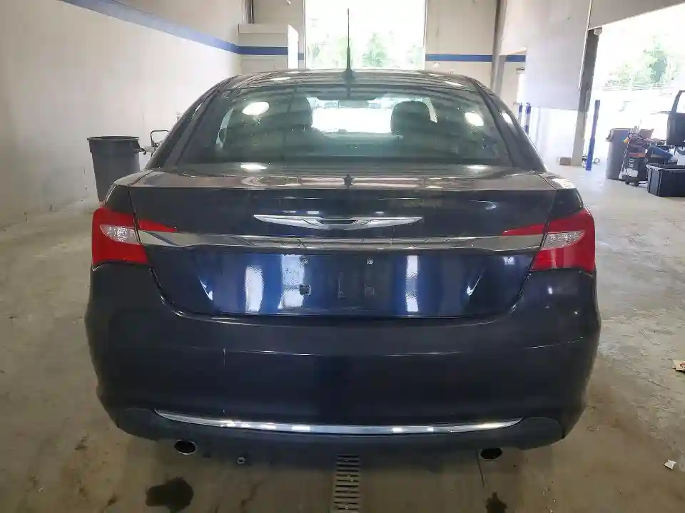 1C3BC1FG2BN525419 2011 CHRYSLER 200-5