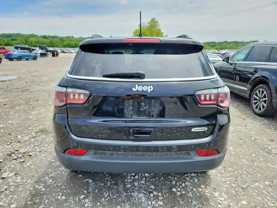 3C4NJCBB3HT642875 2017 JEEP COMPASS-5