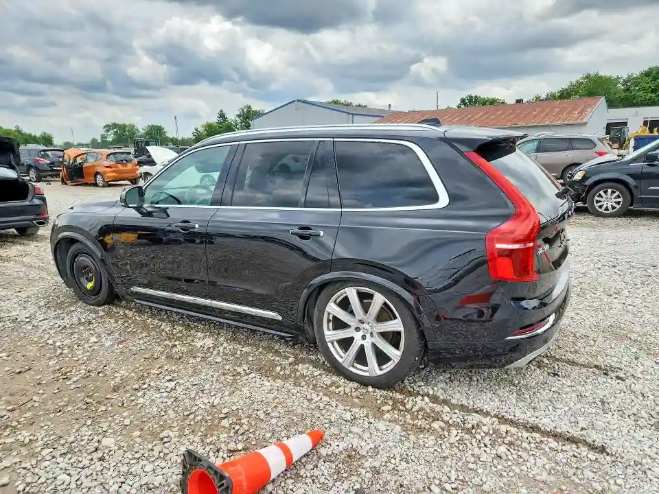 YV4A22PL2G1001288 2016 VOLVO XC90-1