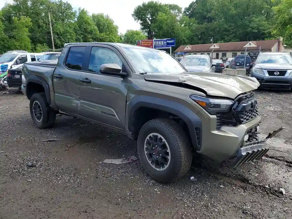 3TMLB5JN9SM182263 2025 TOYOTA TACOMA TRD-3