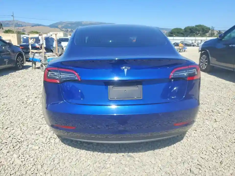 5YJ3E1EA5LF705923 2020 TESLA MODEL 3-5