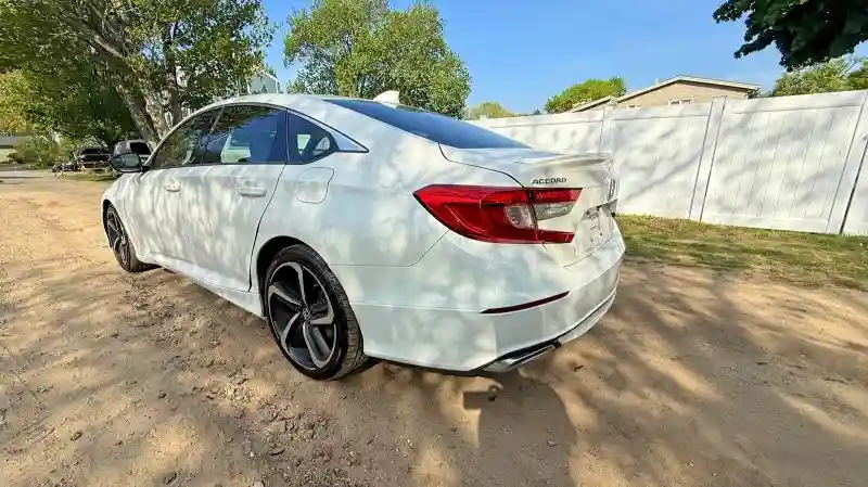 1HGCV1F32JA095311 2018 HONDA ACCORD-2