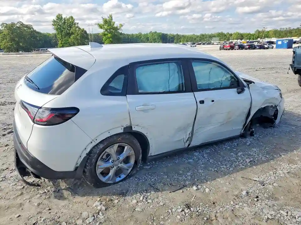3CZRZ1H38PM742438 2023 HONDA HR-V-2