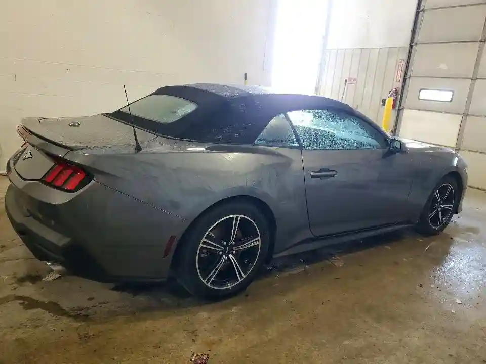1FAGP8UH6S5105355 2025 FORD MUSTANG-2