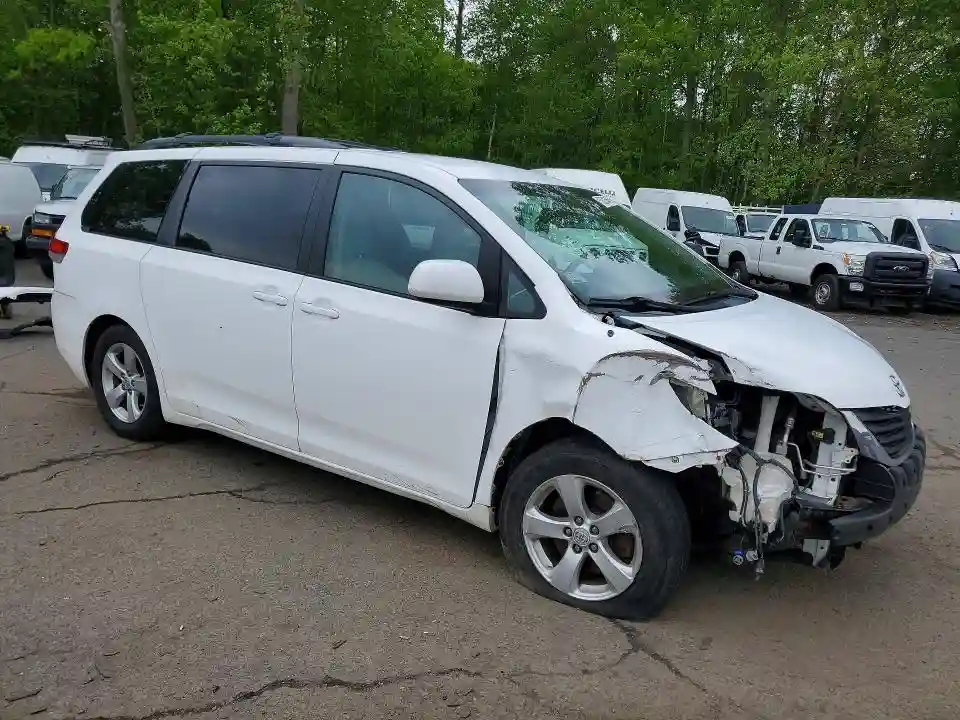 5TDKK3DC8BS097442 2011 TOYOTA SIENNA-3